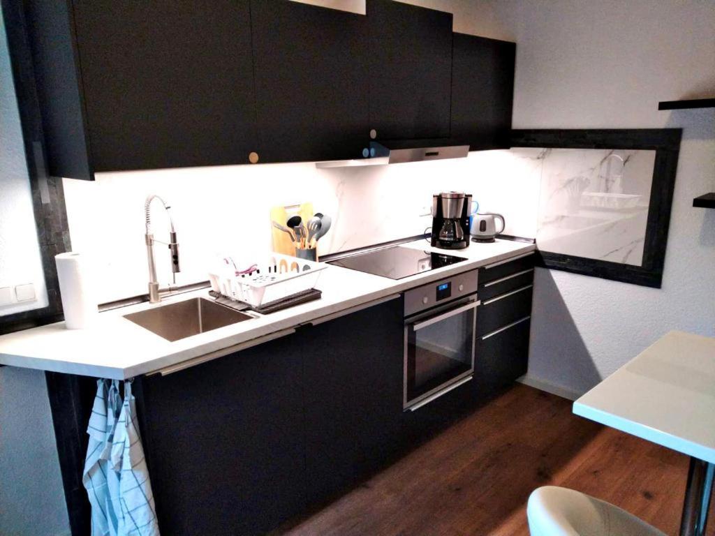Ferien Und Monteurwohnung *